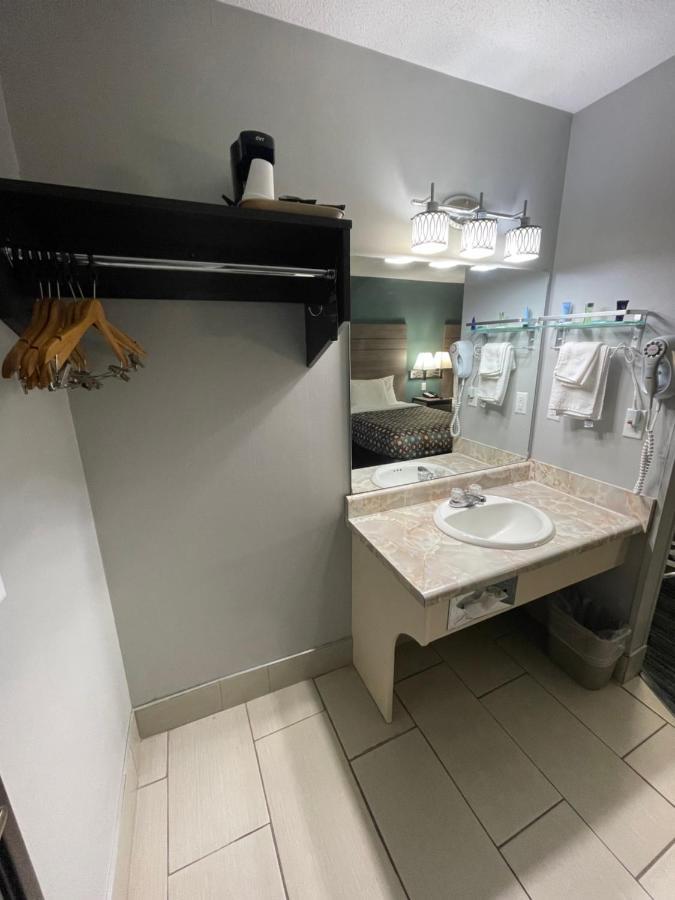 康瑟尔布拉夫斯i80/I29乡村戴斯酒店 客房 照片